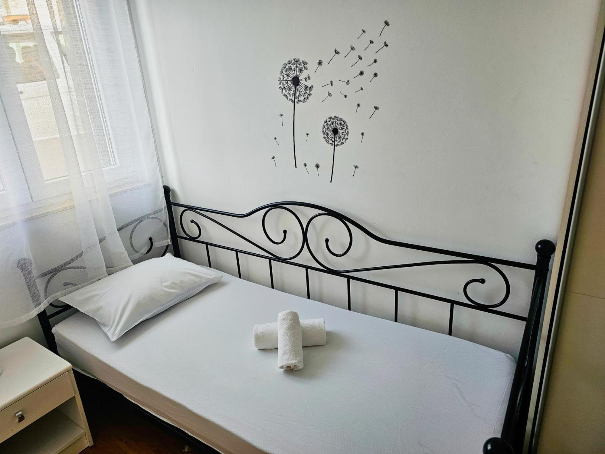 Apartment Stela, 2-bedrooms, Sea View And Parking *
