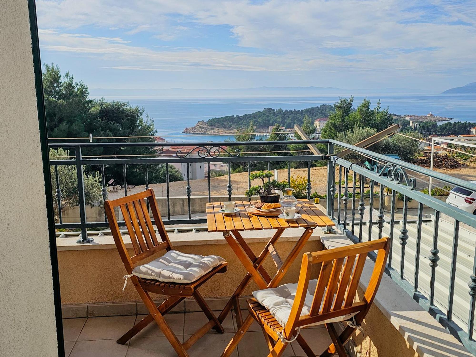 Stela, 2-bedrooms, Sea View And Parking *